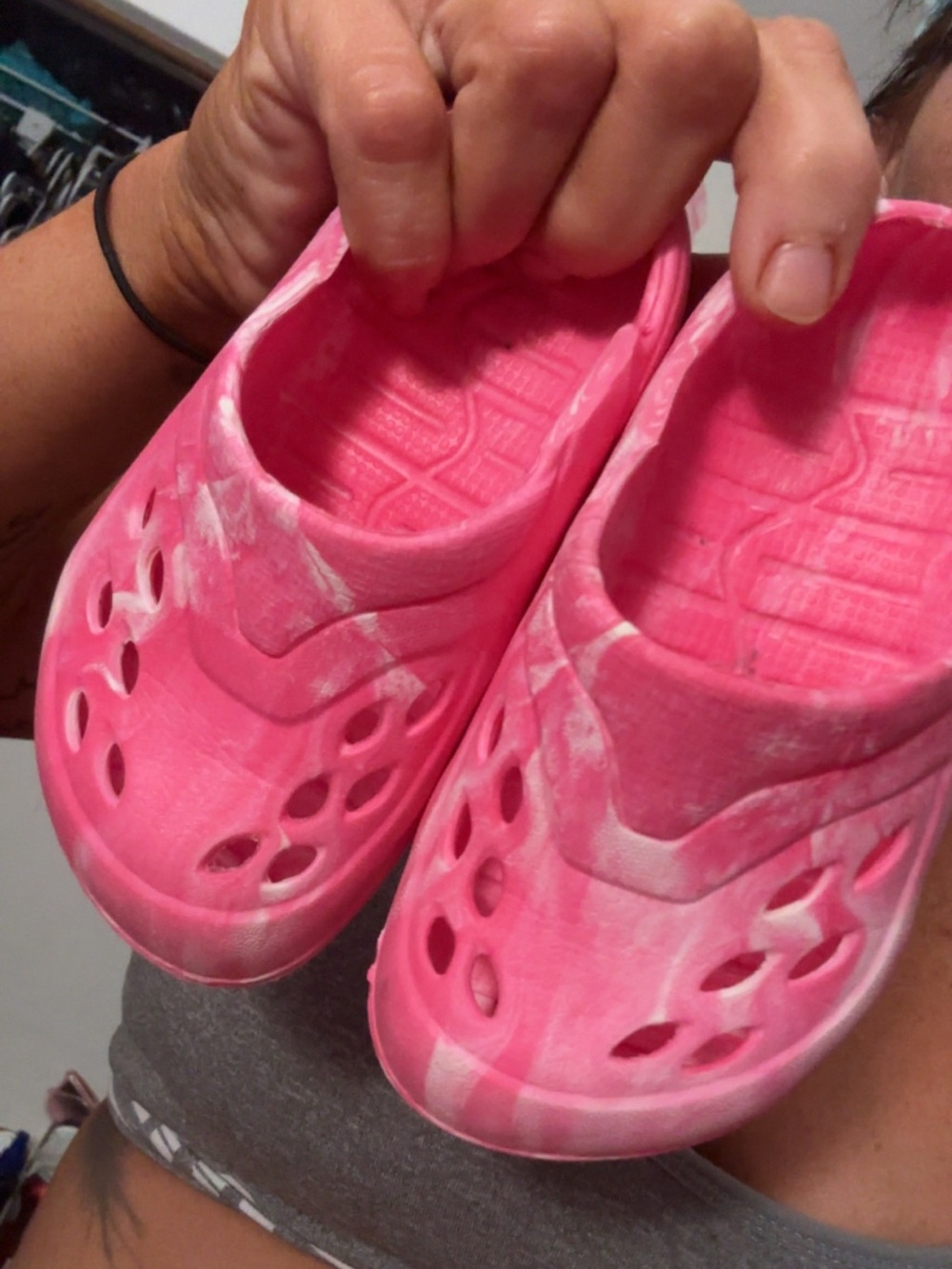 Toddler size 5.5 Pink Foam Slip-On Clogs